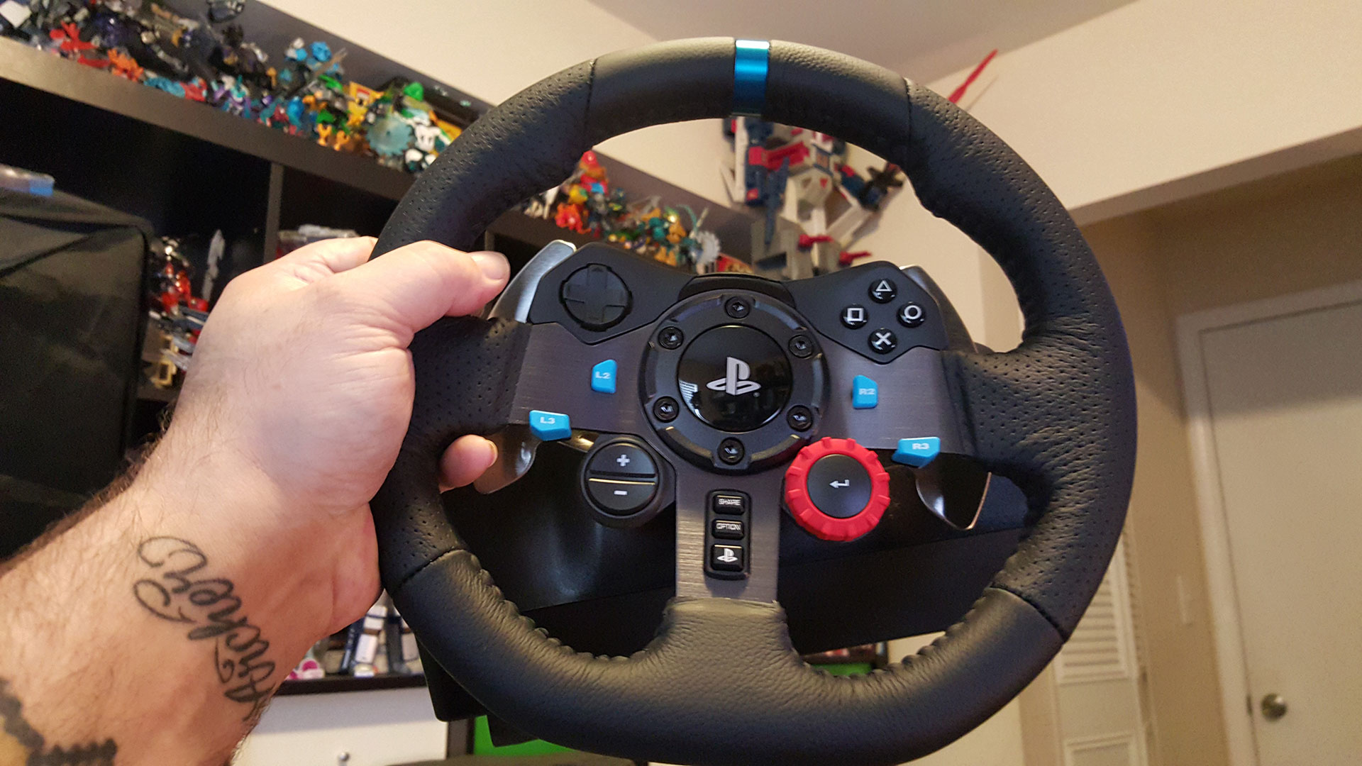 Animated steering wheel. Logitech g29 Racing Wheel. Руль Logitech g27. Logitech g27 и g29. Logitech g27 g29 приборная панель.