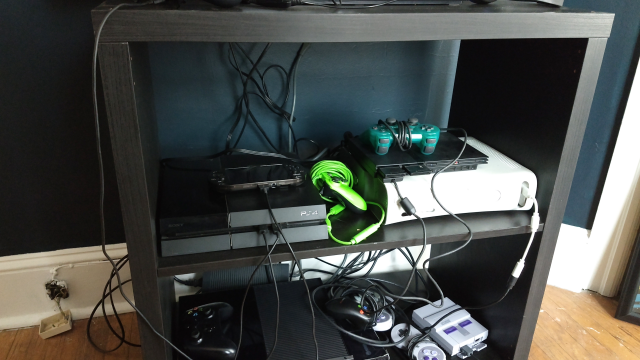 How I Cable Managed My Gaming Setup! 