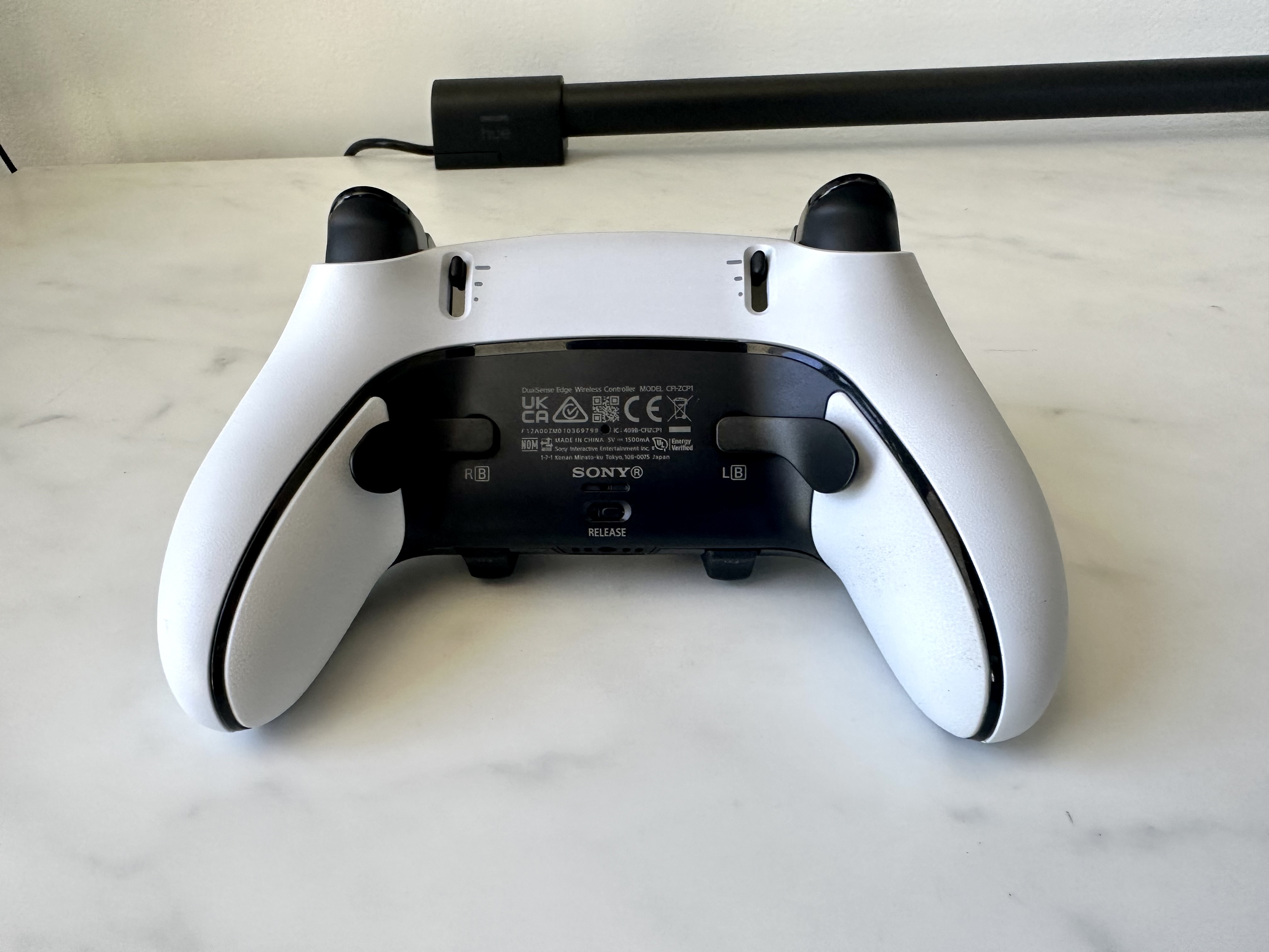 PS5 Dualsense Edge back paddles : r/playstation